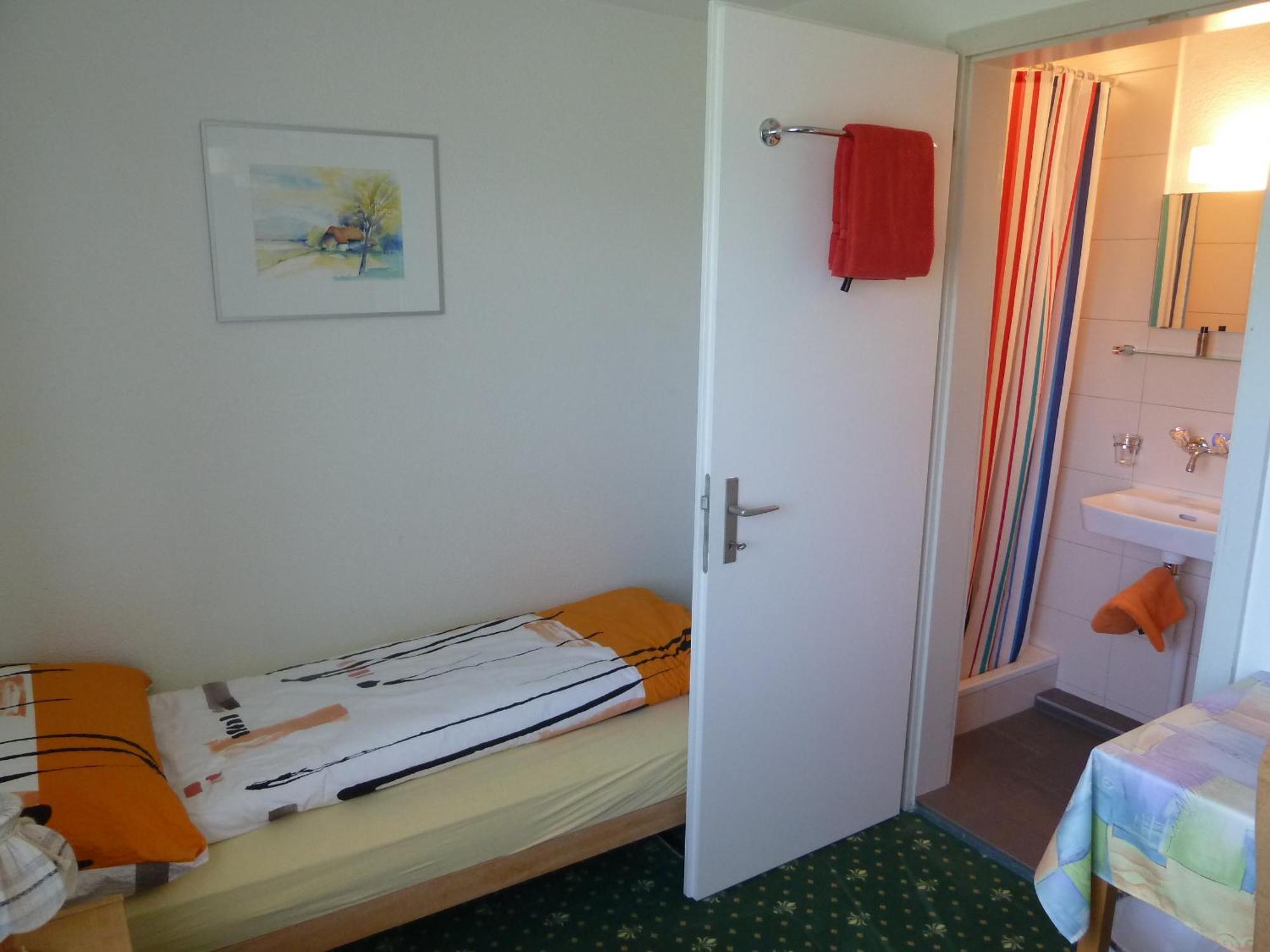Hotel Restaurant Sunnmatt Aeschi Bei Spiez Dış mekan fotoğraf